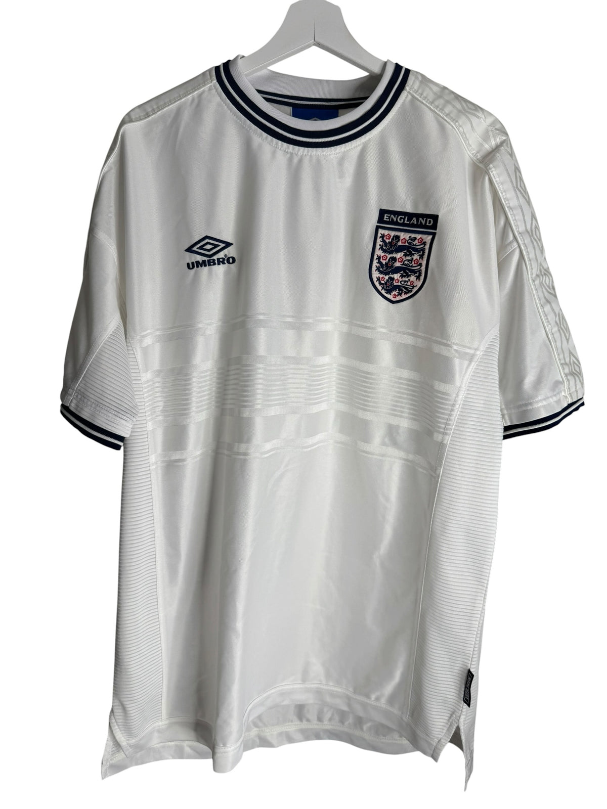 Maillot de football vintage Levestiairedupeuple Angleterre blanc avec logo Umbro et écusson des Three Lions