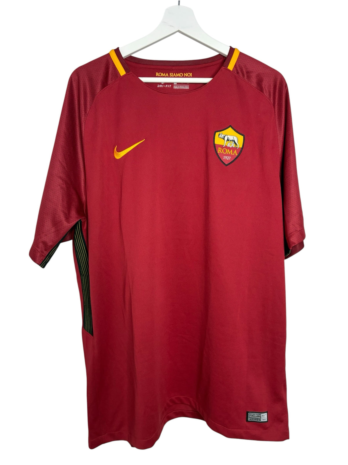 Maillot de football officiel Nike AS Roma rouge et doré avec blason du club et technologie Dri-FIT Levestiairedupeuple