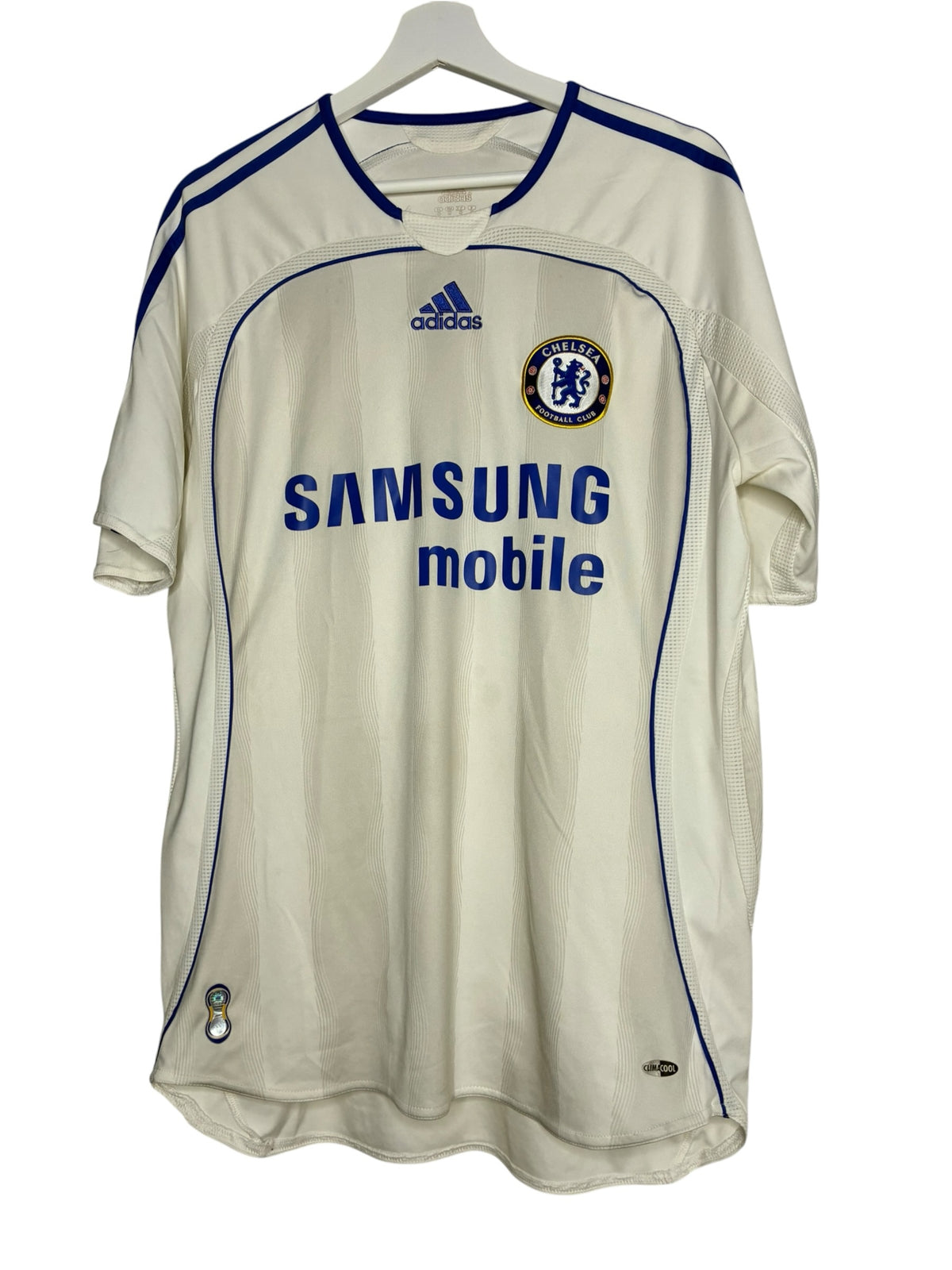 Maillot de football vintage Levestiairedupeuple Chelsea FC blanc et bleu avec logo Adidas et sponsor Samsung Mobile