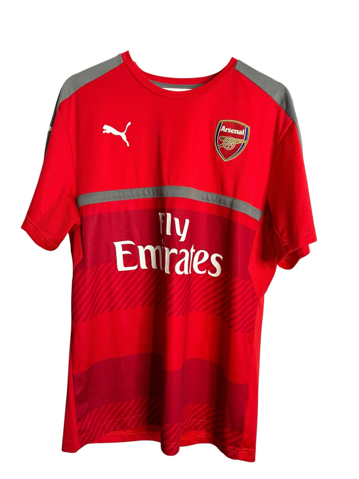 Maillot de football officiel Arsenal Levestiairedupeuple rouge et gris avec logo Puma et sponsor Fly Emirates
