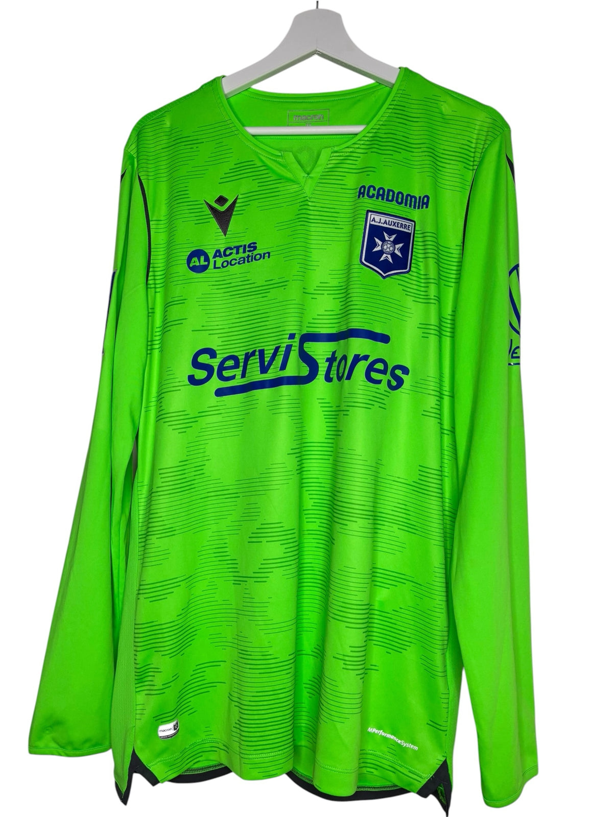 Maillot de gardien officiel AJ Auxerre Levestiairedupeuple vert fluo à manches longues avec logos et sponsors